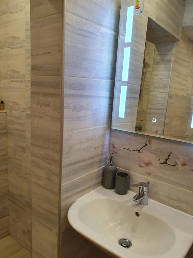 Malavi Top Center Deluxe Studio Ruse! Comfort&Clean! Экстерьер фото