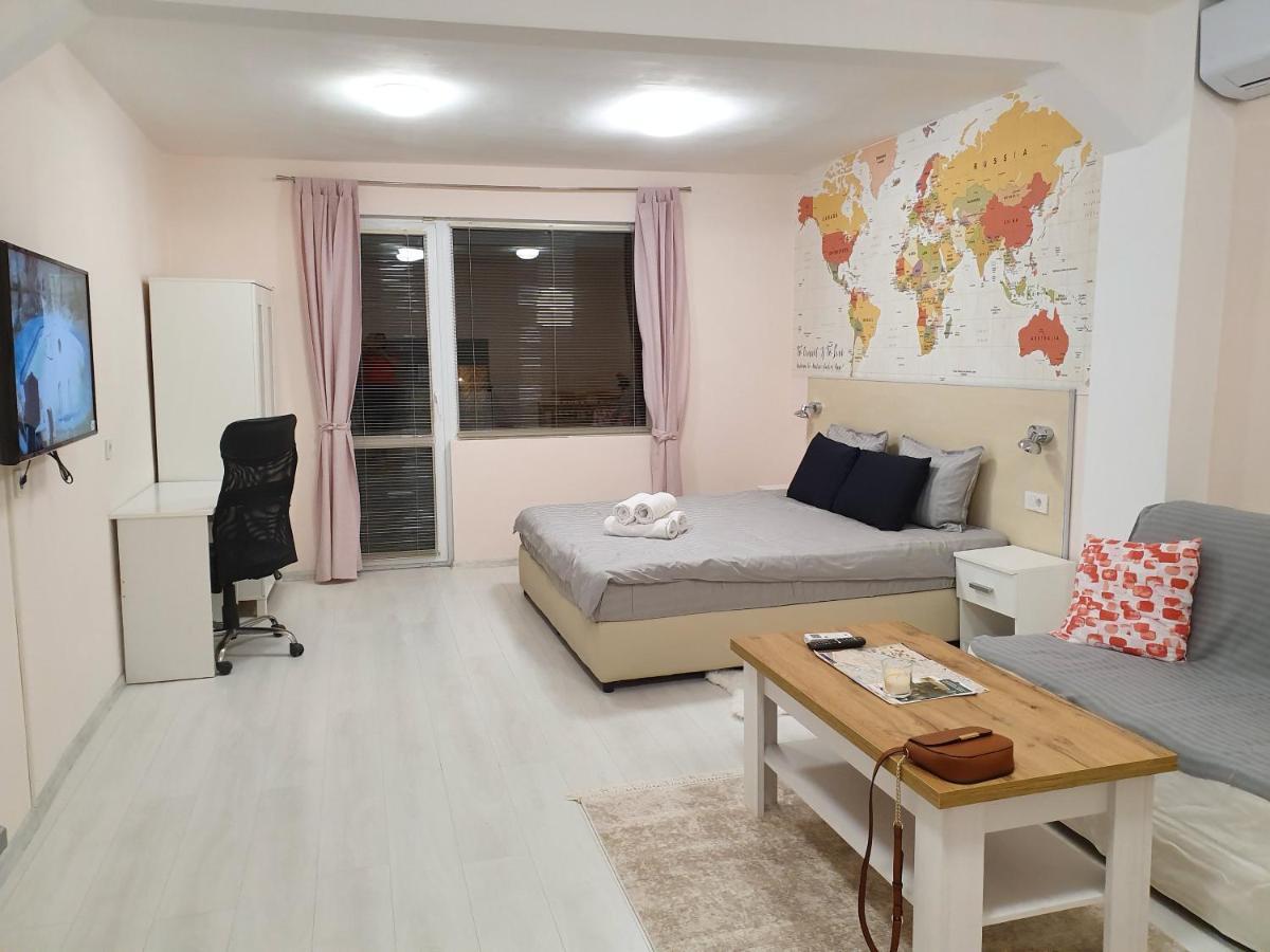 Malavi Top Center Deluxe Studio Ruse! Comfort&Clean! Экстерьер фото