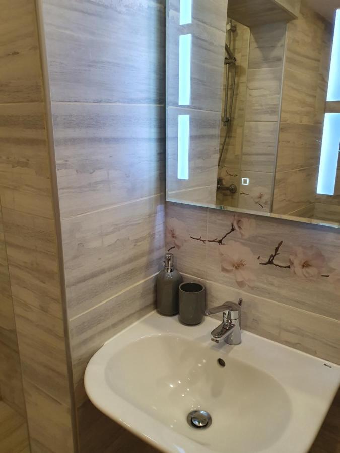 Malavi Top Center Deluxe Studio Ruse! Comfort&Clean! Экстерьер фото